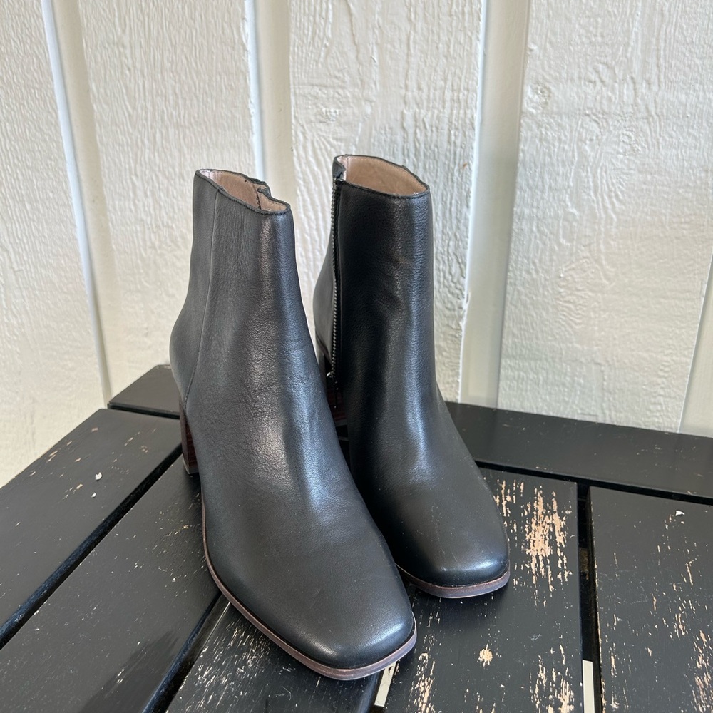 NEW Madewell Black Leather Ankle Boots Booties size 8 classic staple